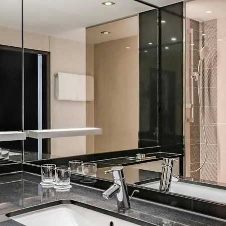 Marriott Szálloda 4*