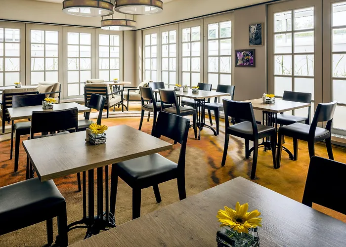 Marriott Szálloda 4*